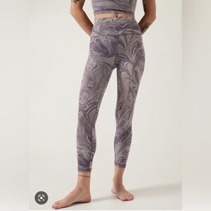 ATHLETA TRANSCEND TIGHT 7/8 LENGTH VIOLET MARBLE